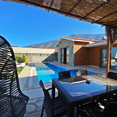 Tlos Dream 3+1 Villa, Oezel Havuzlu, 别墅